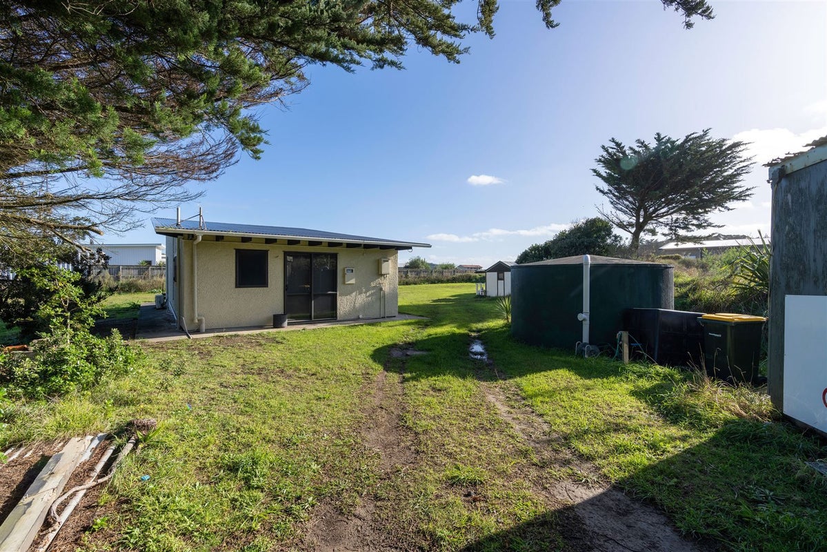 11 Via Aroha, Waitarere Beach, Levin - Carousel 16