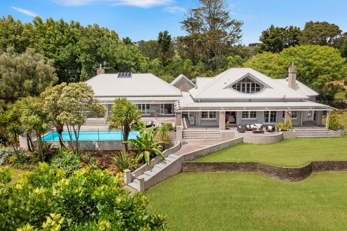 106 Austin Road, Albany - Carousel 46