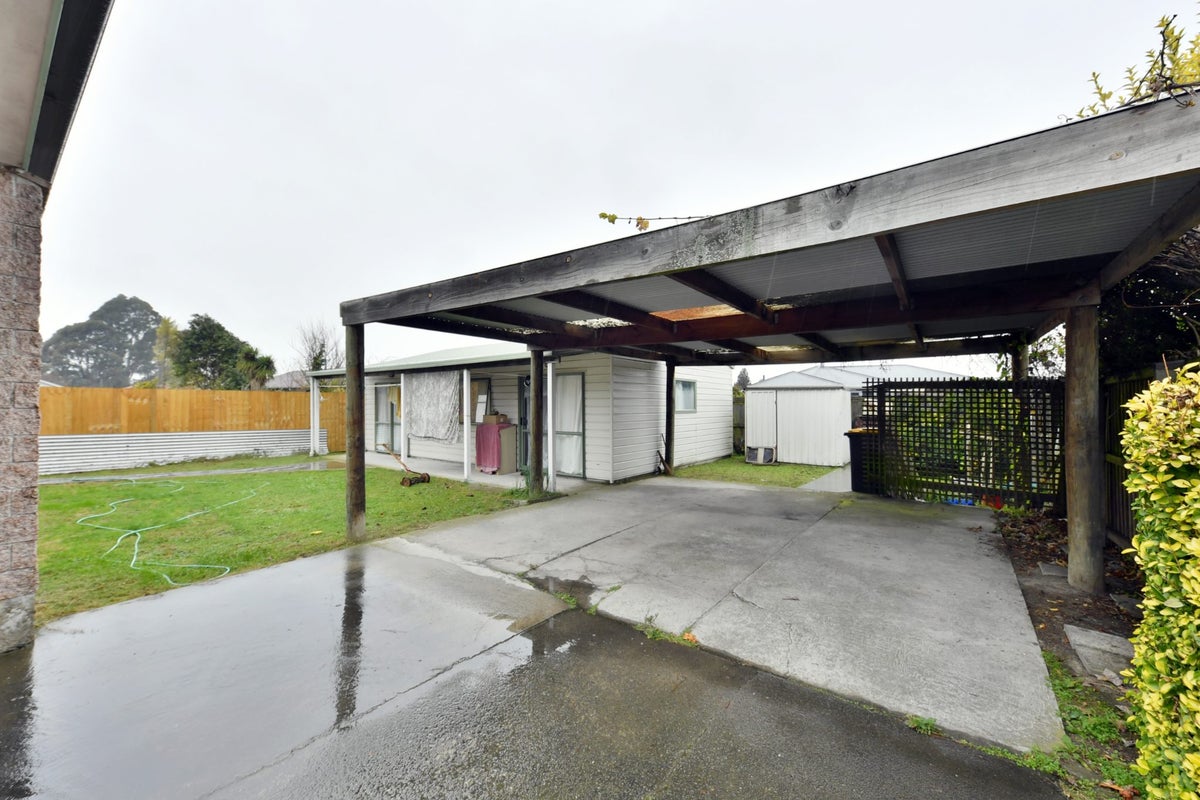 39 Kathleen Crescent, Hornby, Christchurch - Carousel 15