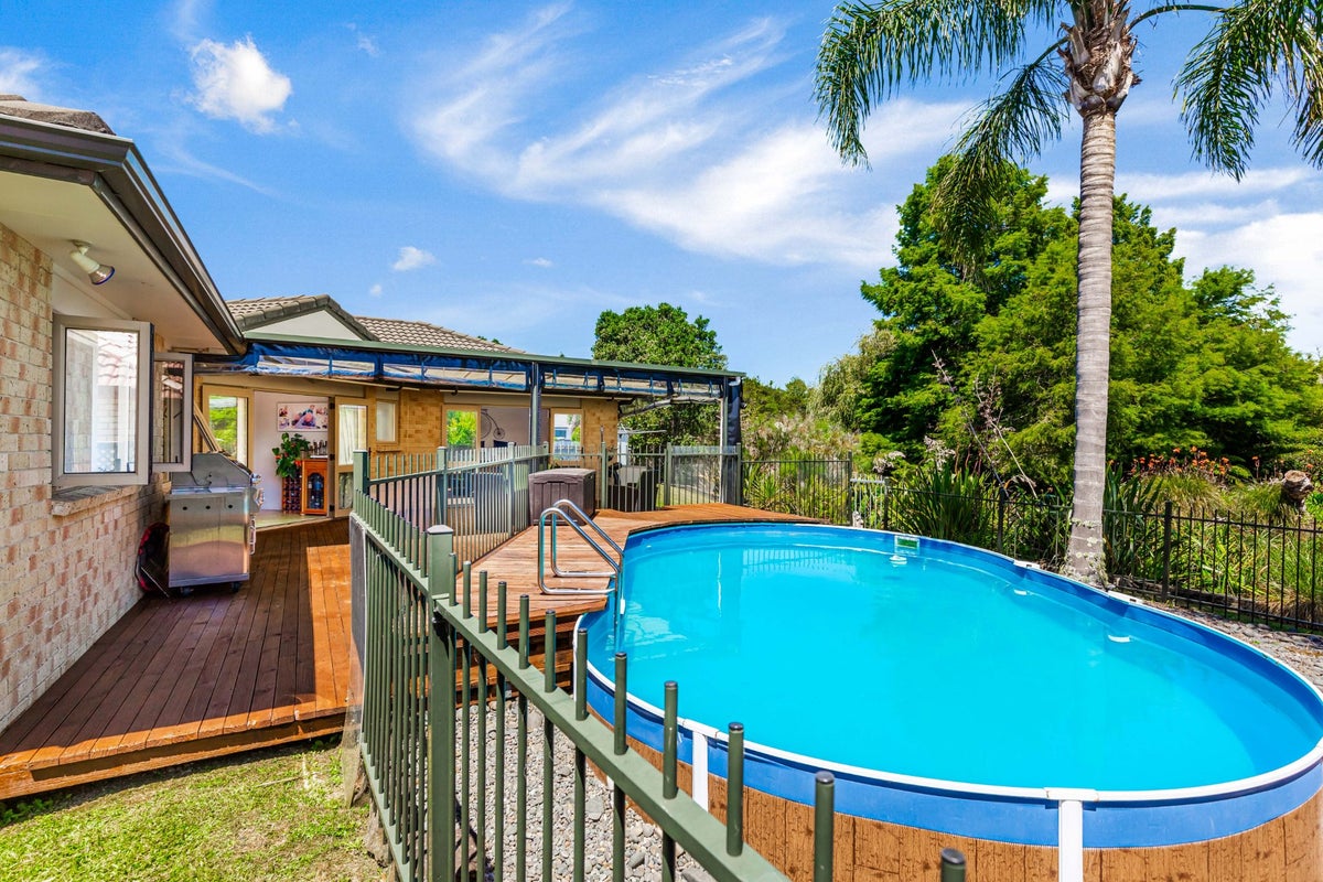 14 Semillon Avenue, Henderson, Auckland - Carousel 2