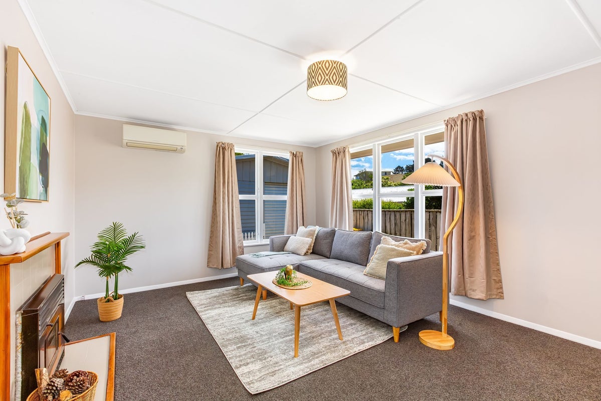 113 Mungavin Avenue, Ranui, Porirua - Carousel 2