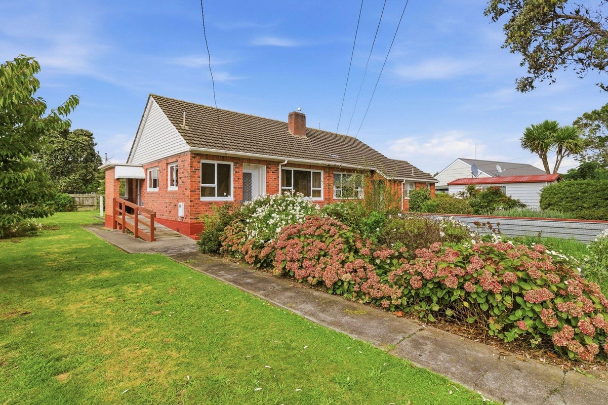 46A Nixon Street, Whanganui East, Whanganui - Carousel 1