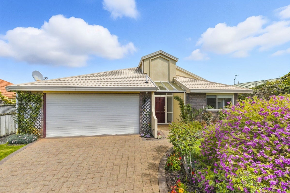 26 Beach Haven Place, Paraparaumu Beach, Kapiti Coast, Wellington - Carousel 1