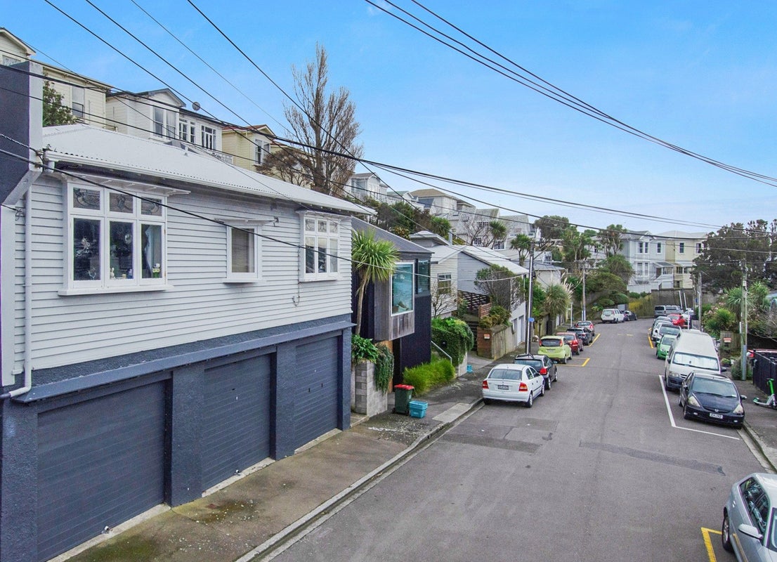 24 Myrtle Crescent, Mount Cook, Wellington - Carousel 2