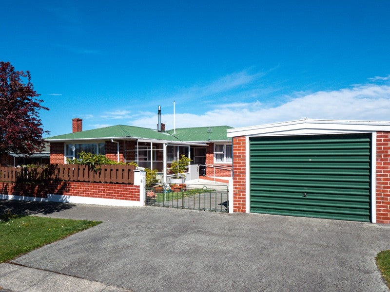 8 Hill View Crescent, Highfield, Timaru - Carousel 1