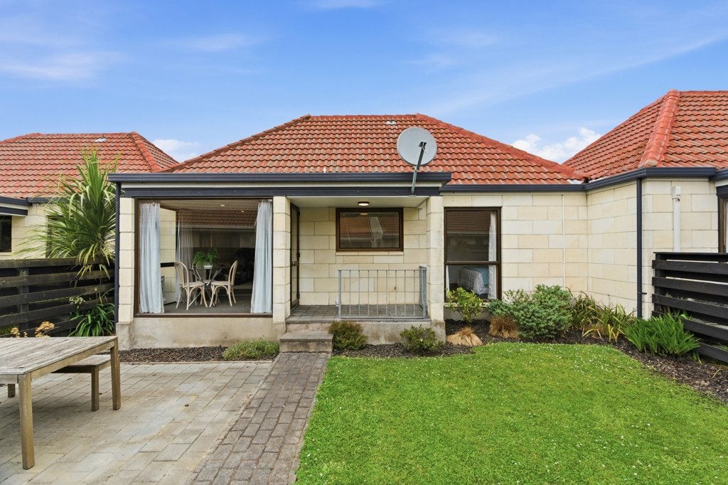 2/4 Broadbent Street, Riccarton, Christchurch - Carousel 1
