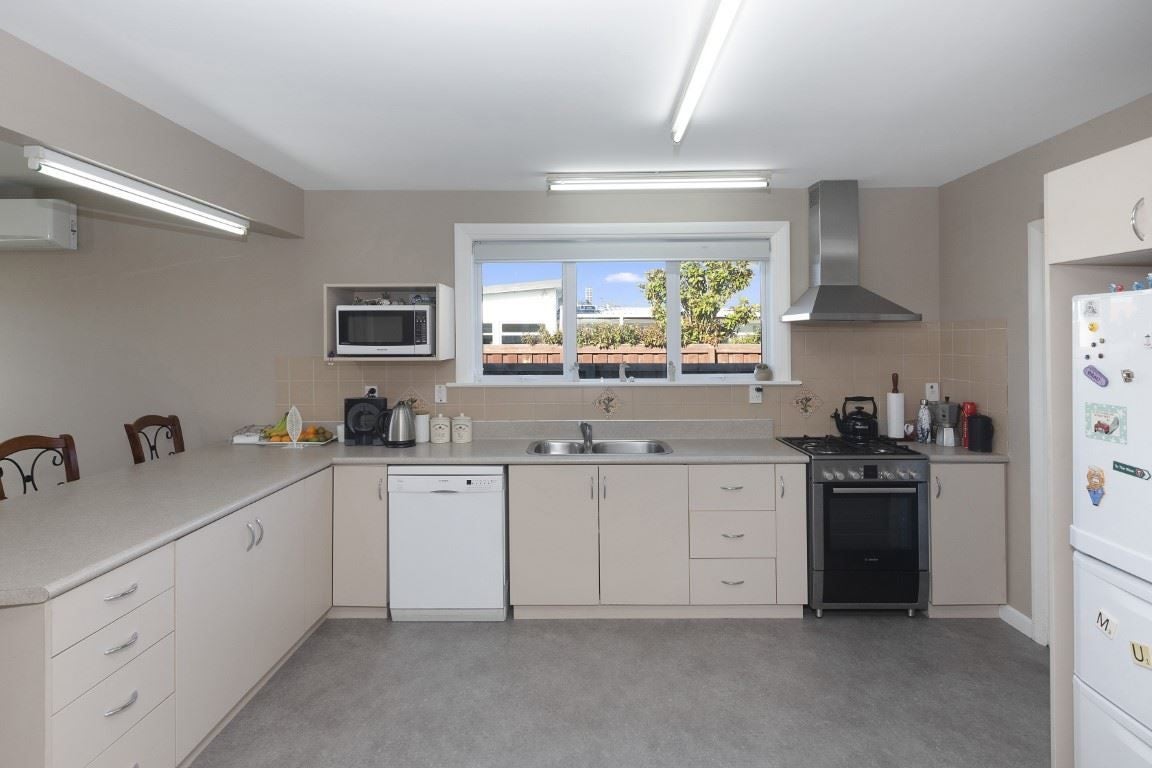 63 Harewood Road, Papanui, Christchurch - Carousel 2