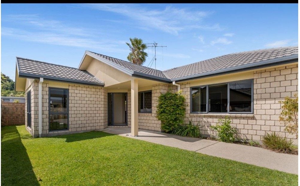 5/100 Millers Road, Brookfield, Tauranga - Carousel 1