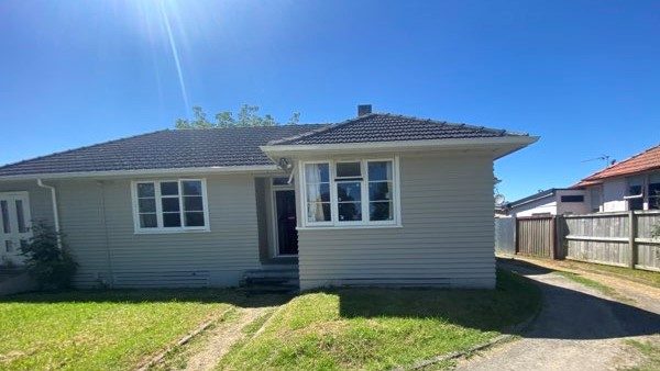36 Kenney Crescent, Fairfield, Hamilton - Carousel 2