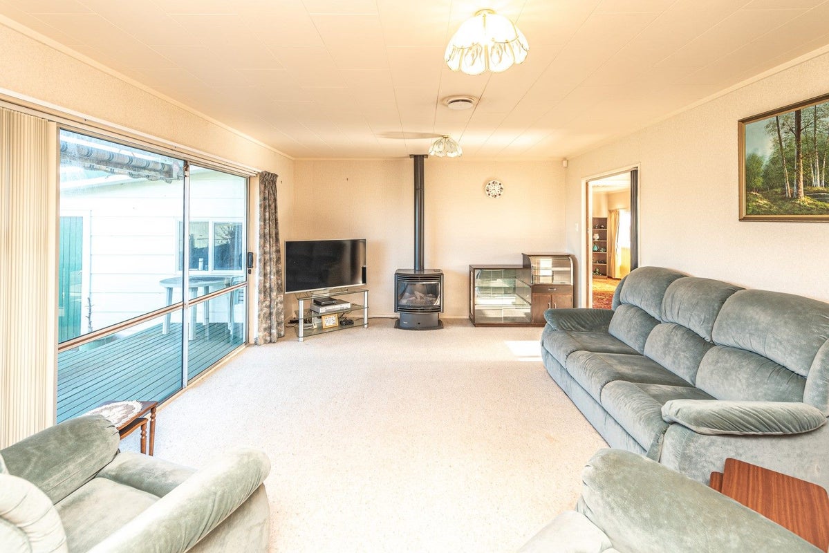 14 Hood Street, Castlecliff, Whanganui - Carousel 2
