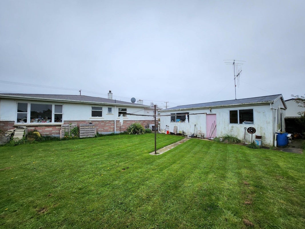 9 Lismore Street, Oamaru North, Oamaru - Carousel 2