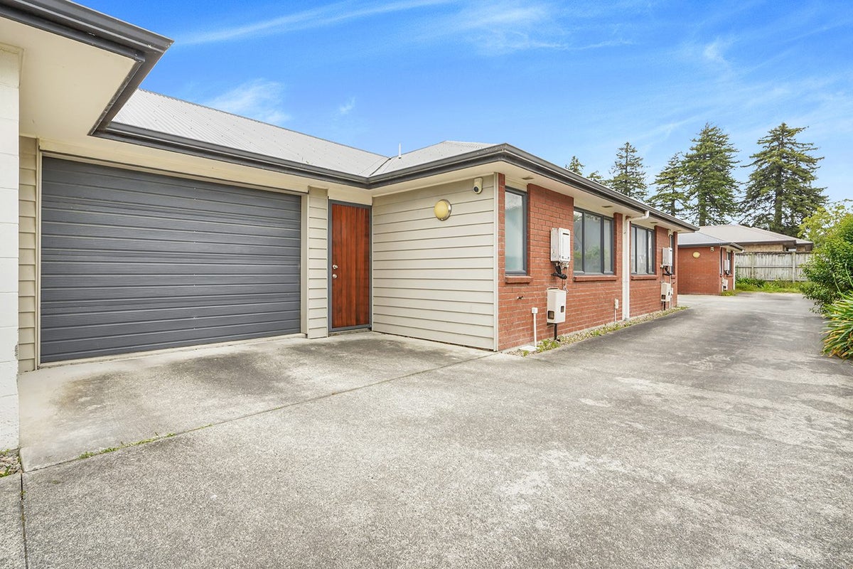 10B Inverness Avenue, Hamilton East, Hamilton - Carousel 1