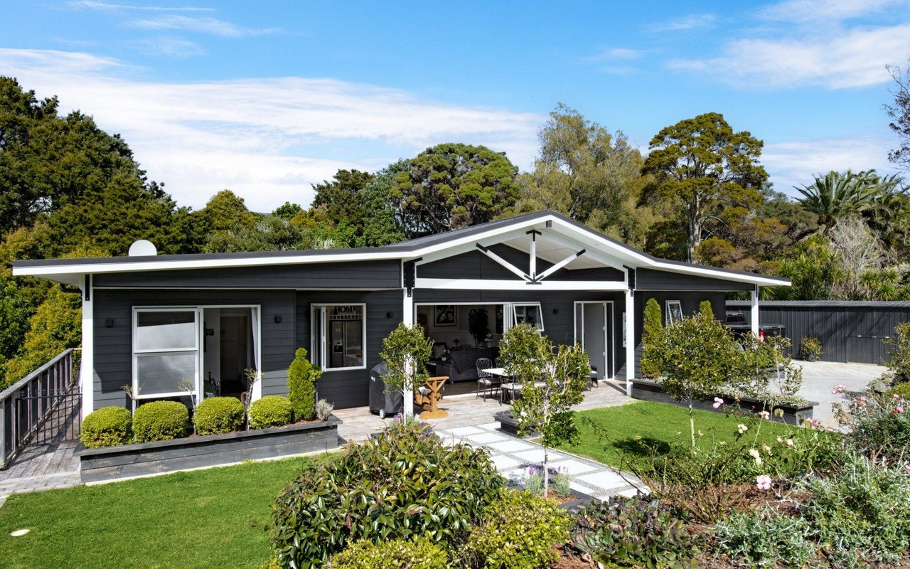 55 Hauraki Road, Warkworth - Carousel 1