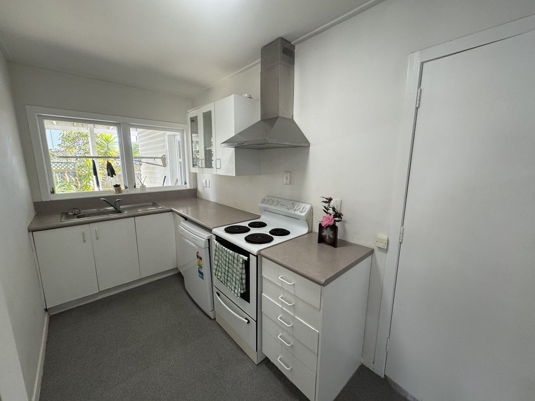 1/99 Kohimarama Road, Kohimarama, Auckland - Carousel 1