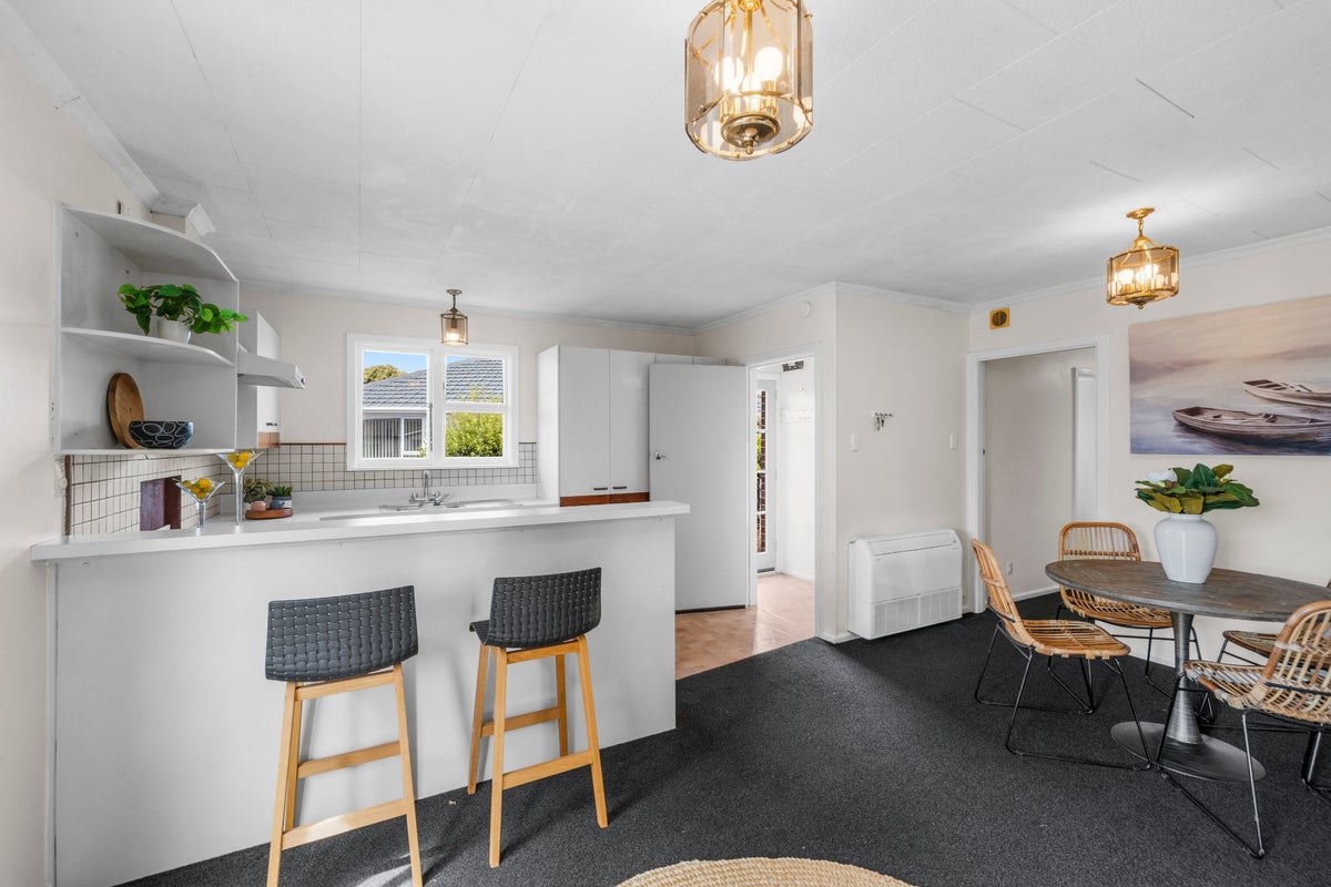 26 Glenora Place, Hornby, Christchurch - Carousel 2