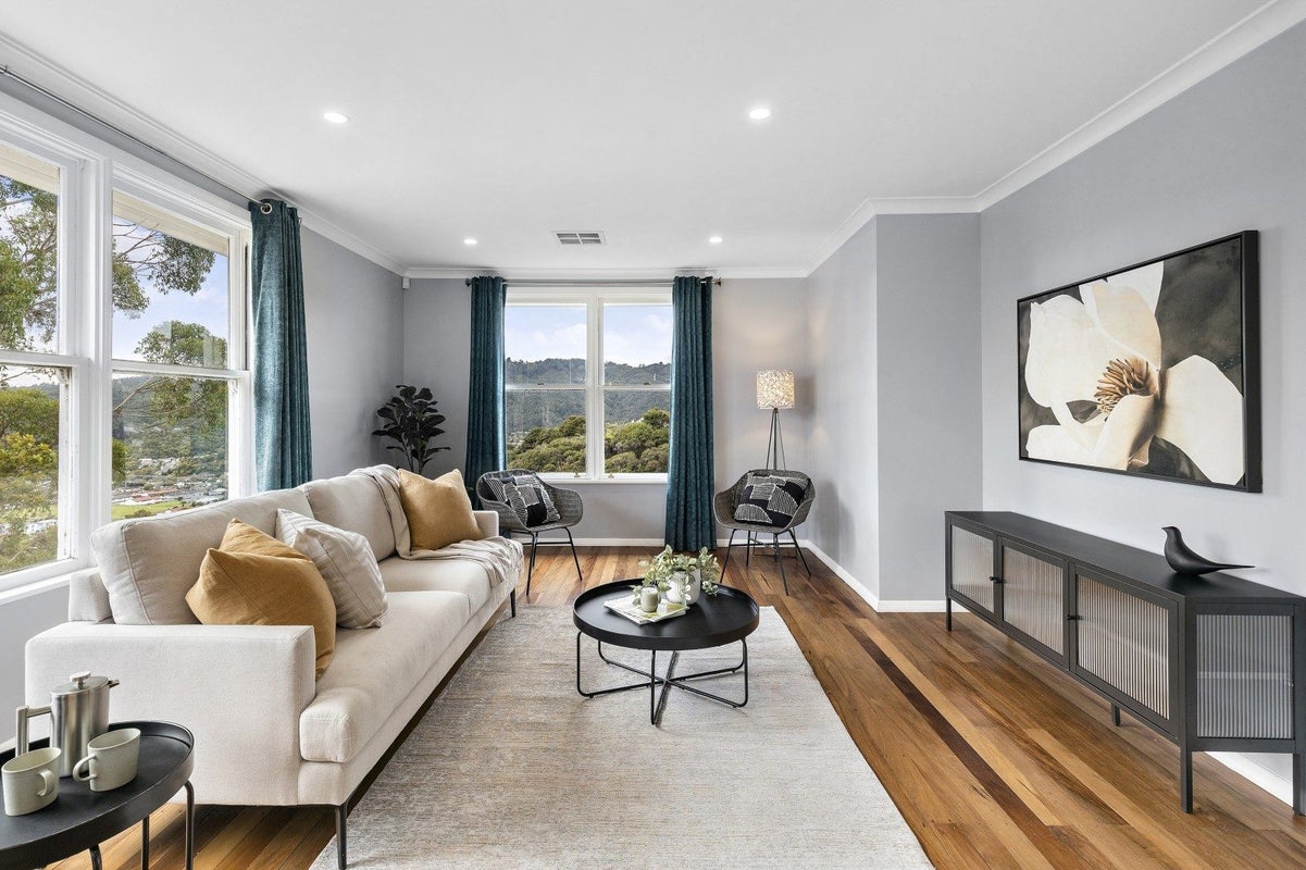12 Fenchurch Grove, Stokes Valley, Lower Hutt - Carousel 1