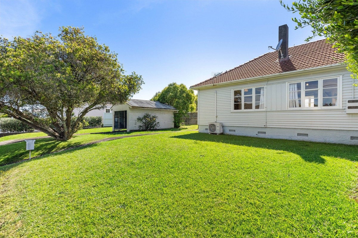 23 Clarence Road, Northcote Point, Auckland - Carousel 1