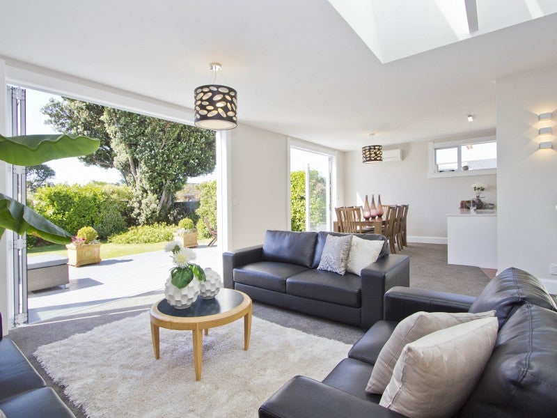 46 Kensington Avenue, Petone, Lower Hutt - Carousel 2
