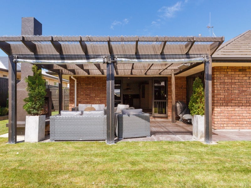 20 Tennyson Avenue, Kelvin Grove, Palmerston North - Carousel 26