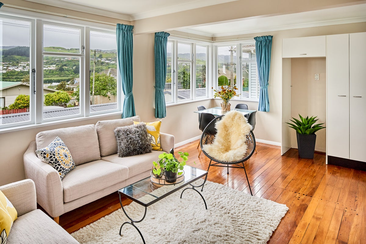 55 Davidson Crescent, Tawa, Wellington - Carousel 2