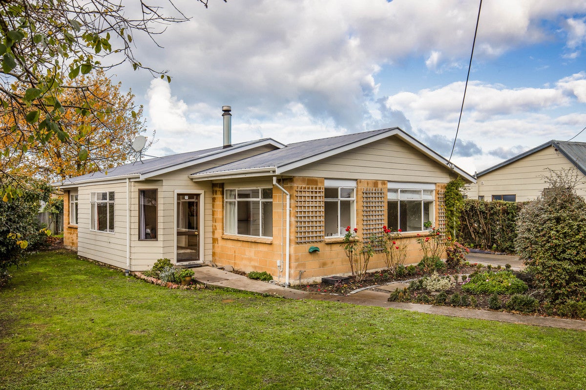 110 Main North Road, Woodend, Woodend - Carousel 2