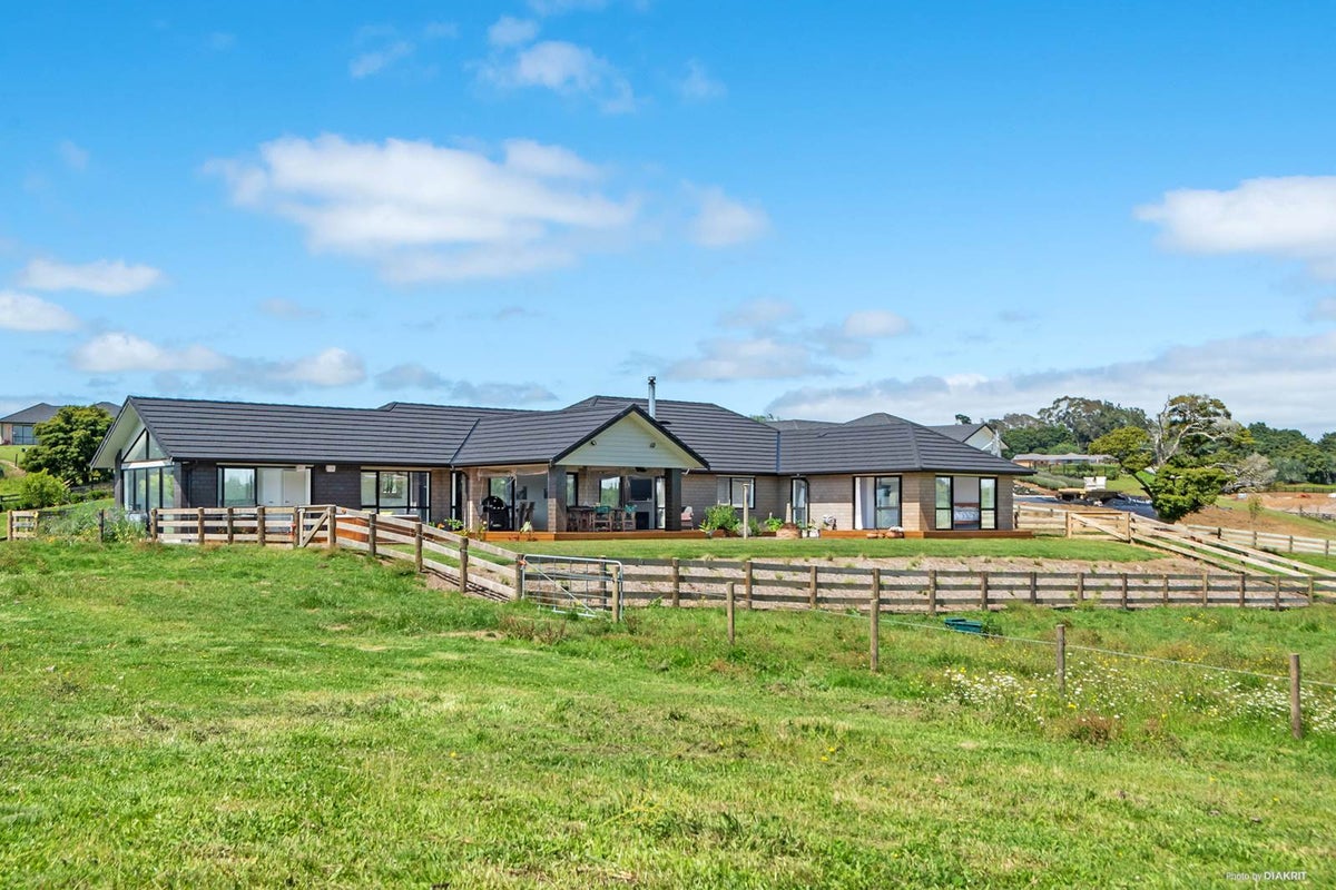 25 Pryor LANE, Pukekohe East , Auckland - Carousel 1
