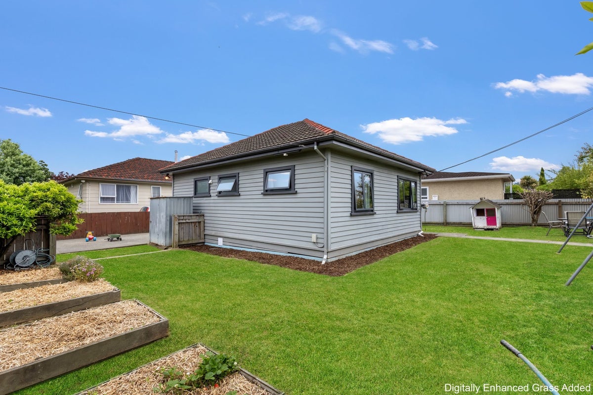 1/32 Bledisloe Avenue, Stoke, Nelson - Carousel 1