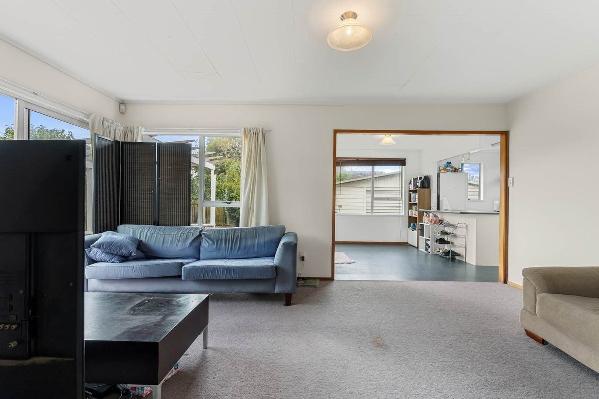 138 Cascades Road, Pakuranga Heights, Manukau City, Auckland - Carousel 2