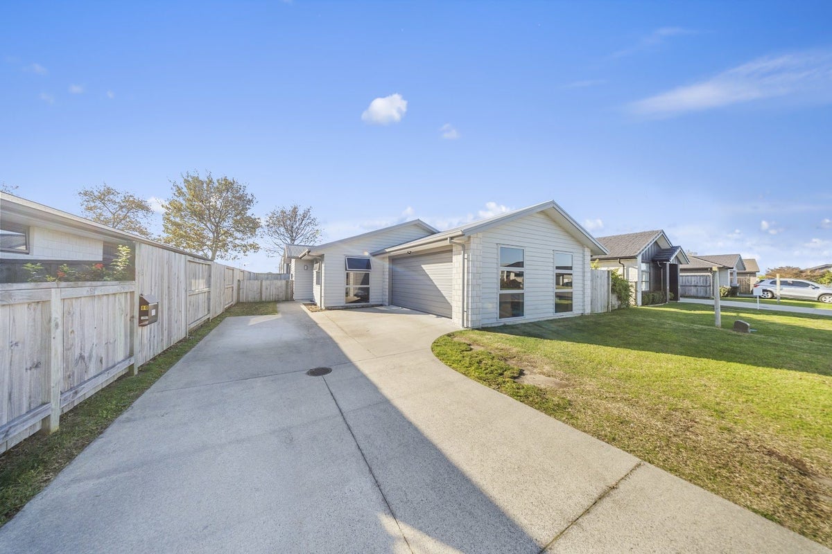 80 Te Wharo Drive, Papamoa, Papamoa - Carousel 1