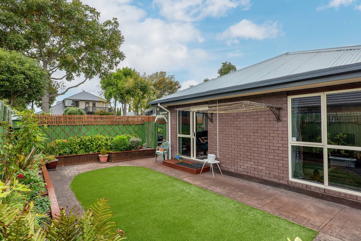 18 Carlsen Street, Burwood, Christchurch - Carousel 11