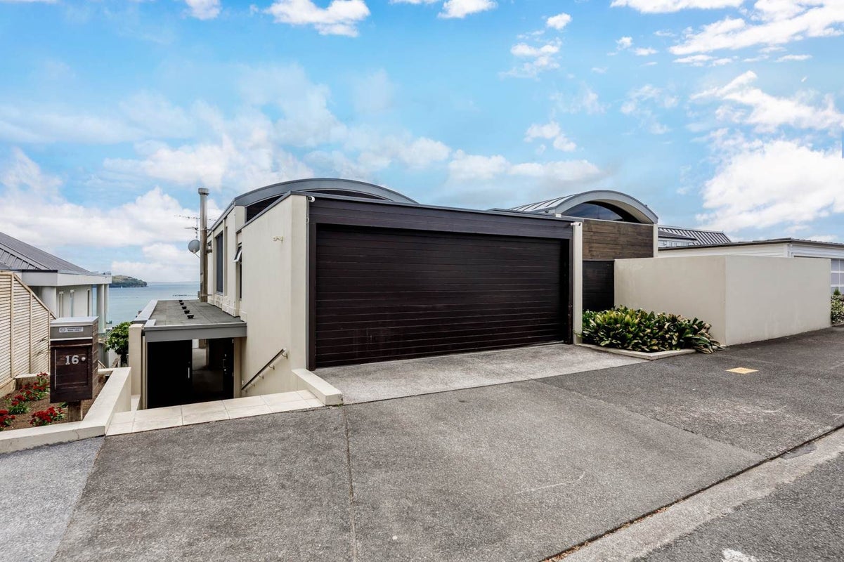 16 Karori Crescent, Orakei, Auckland - Carousel 22