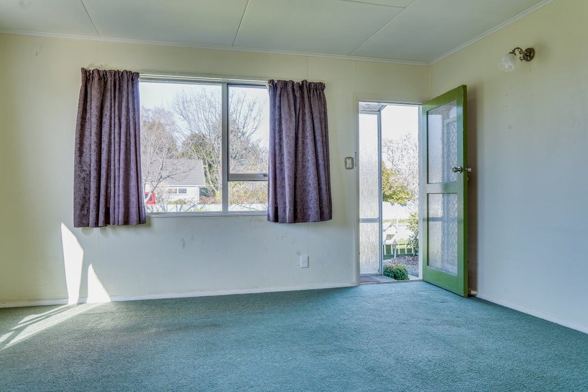 1 Owen Place, Springlands, Blenheim - Carousel 2
