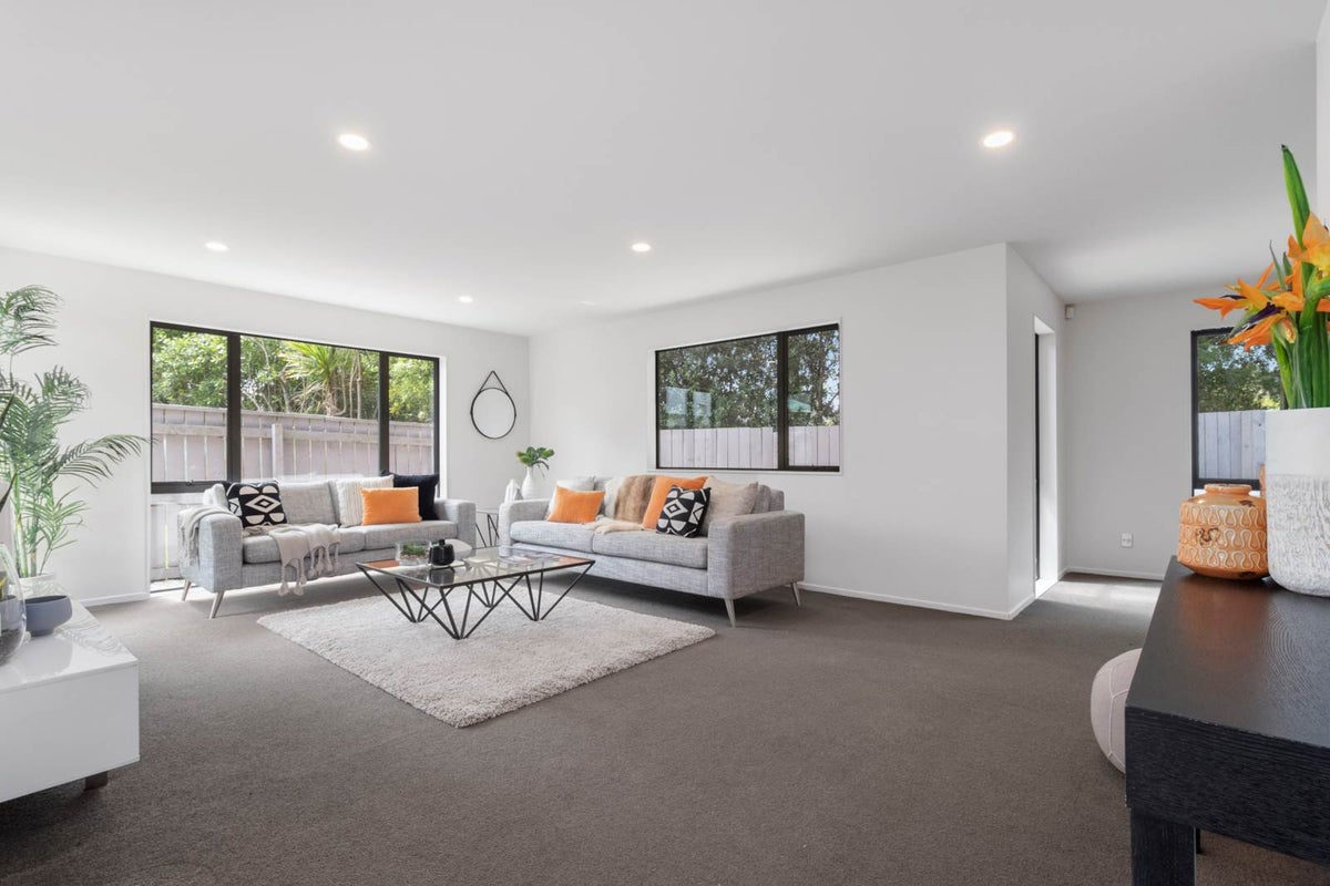 8 Griffen Park Road, Mount Roskill, Auckland - Carousel 2