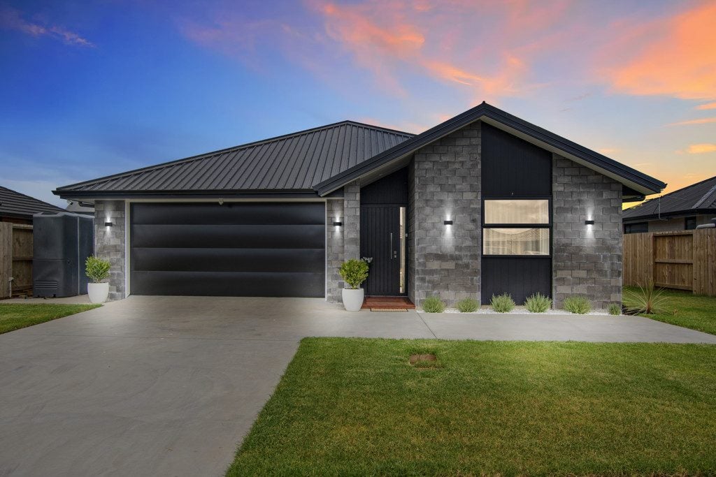 13 Parera Crescent, Tikipunga, Whangarei - Carousel 1
