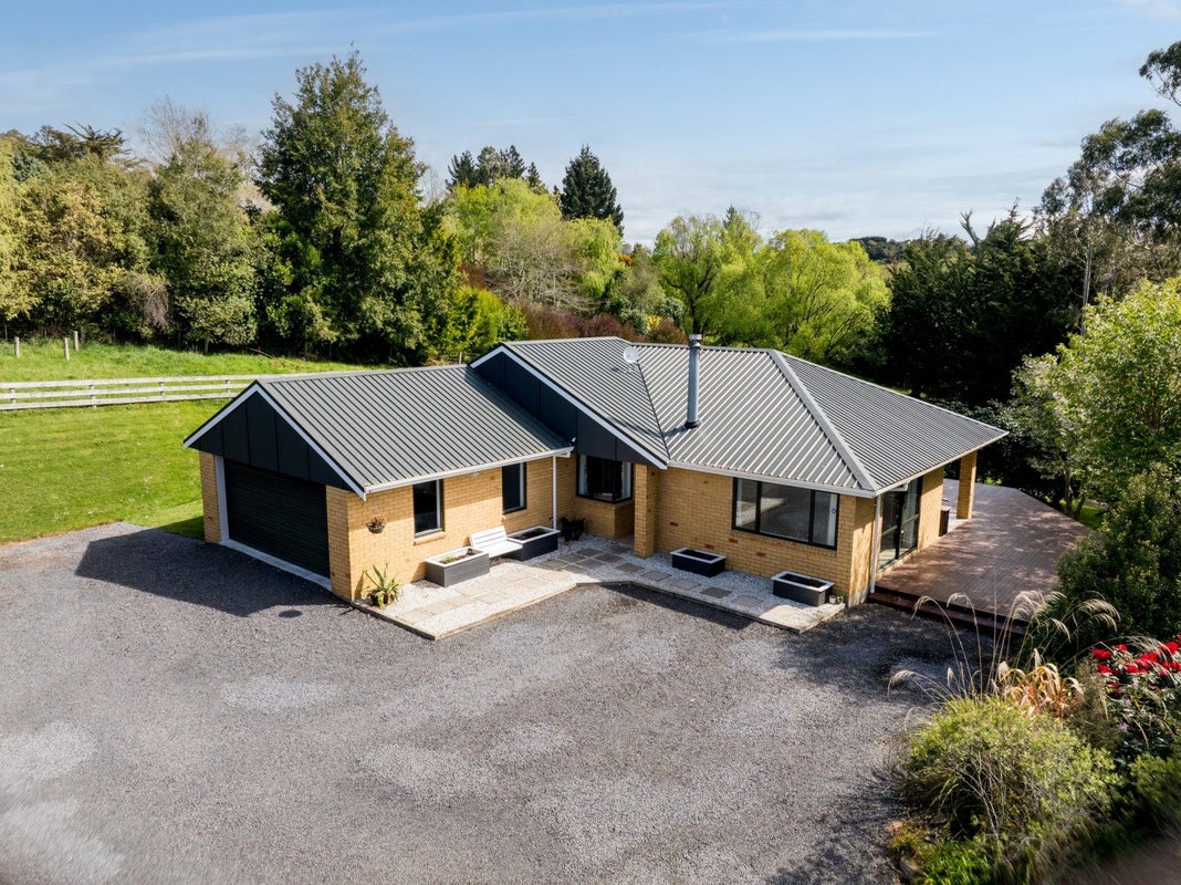 14 Saddle Hill Road, Fairfield, Dunedin - Carousel 2