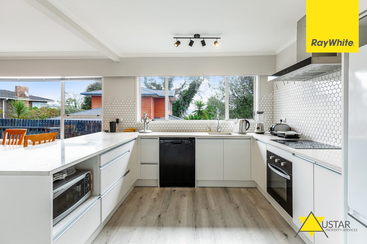 2/4202A Great North Road, Glendene, Auckland - Carousel 2