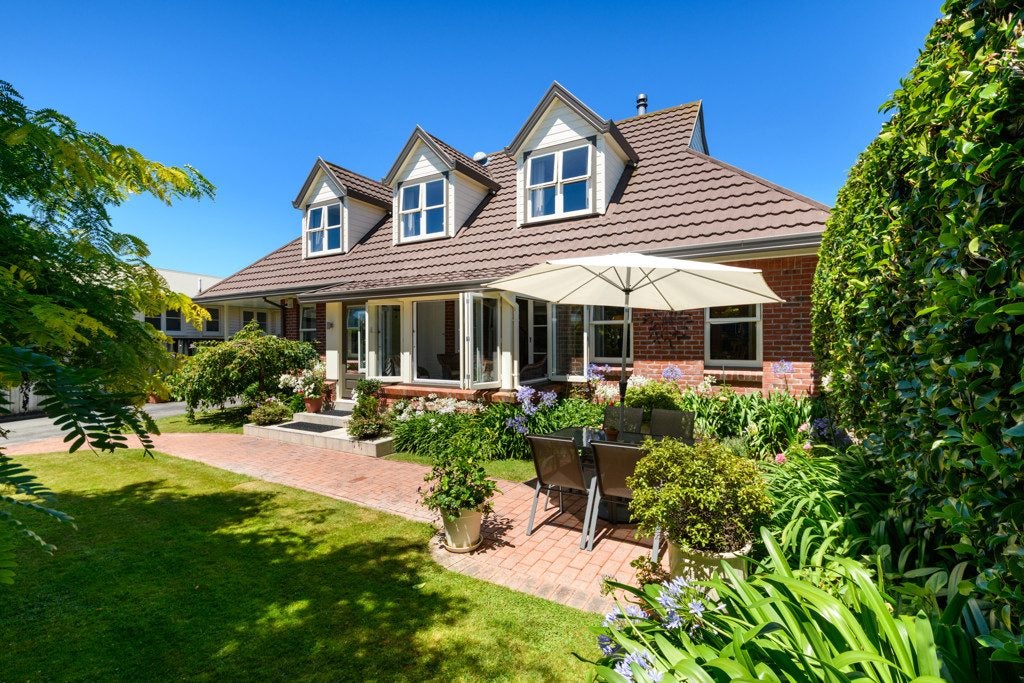 26 St Albans Avenue, Hokowhitu, Palmerston North - Carousel 1
