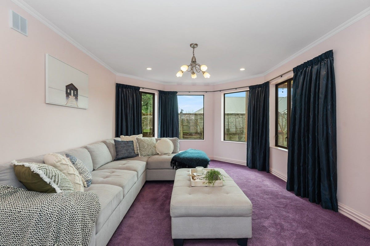 35 Nielsen Gardens, Rototuna, Hamilton - Carousel 2