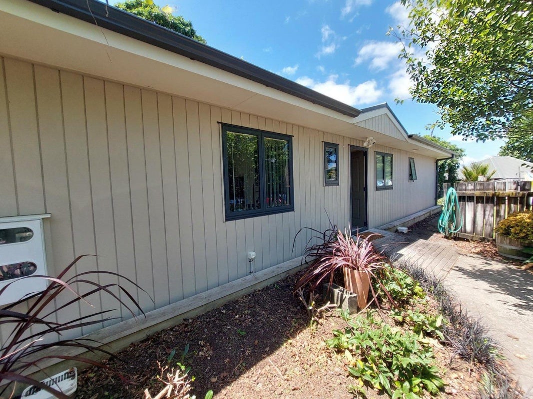 421A Carrington Street, Upper Vogeltown, New Plymouth - Carousel 2