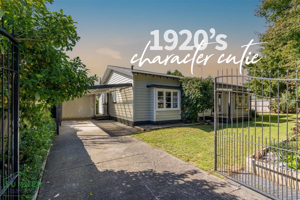 1 Miro Street, Maeroa, Hamilton - Carousel 1