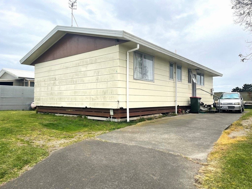 6A Karyn Street, Castlecliff, Whanganui - Carousel 1