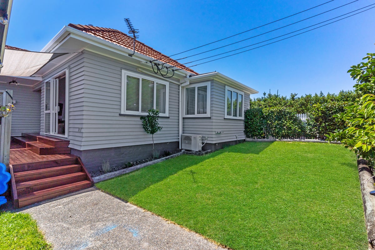 1/5 Porchester road, Papakura, Auckland - Carousel 1