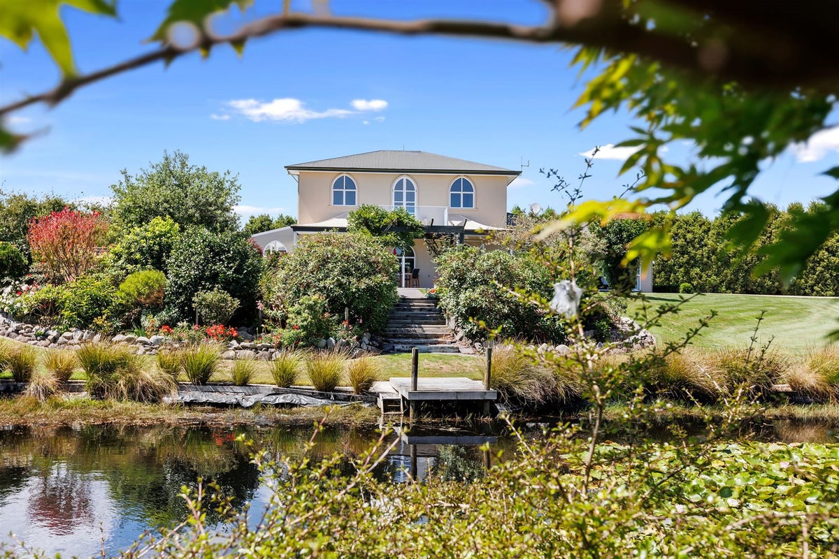 41 Pennington Road, Brixton, Waitara - Carousel 1
