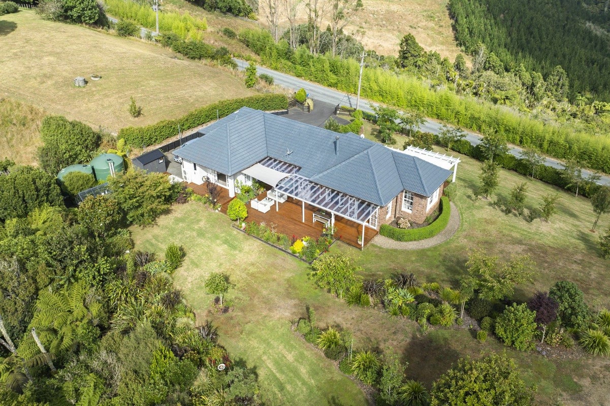 183 Jones Road, Papakura - Carousel 1