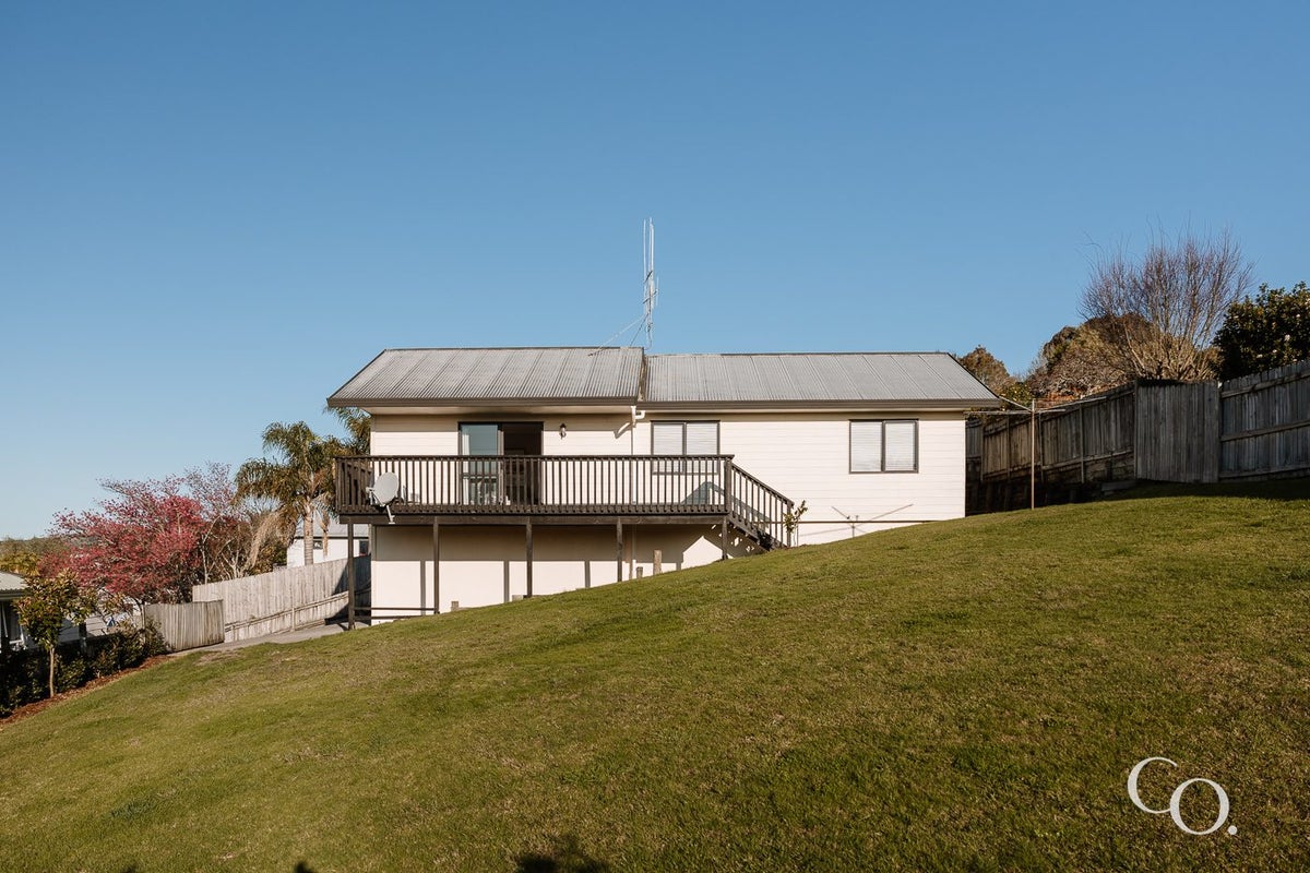 10 Taraire Mews, Pyes Pa, Tauranga - Carousel 2
