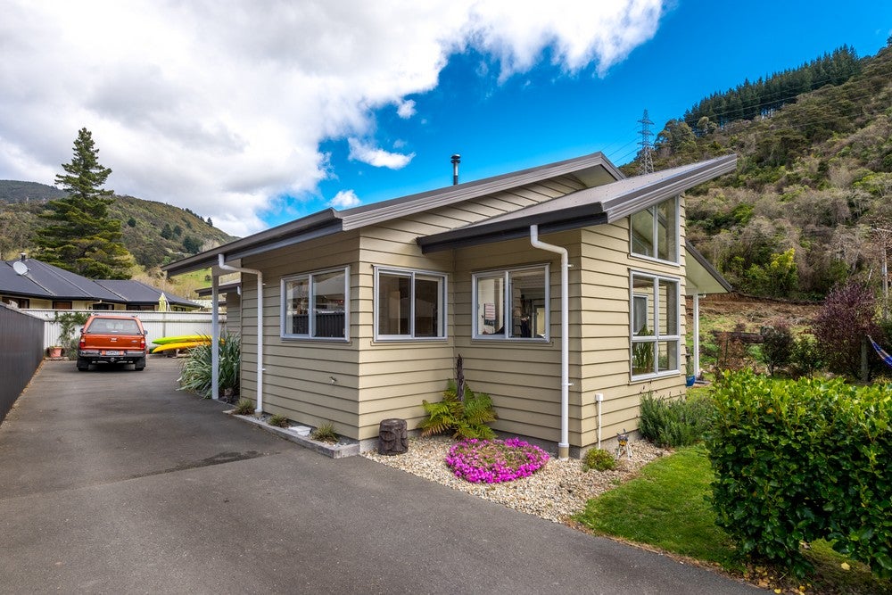 9 Cummins Street, The Brook, Nelson - Carousel 2