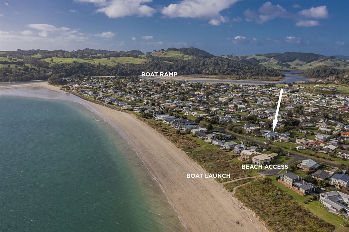 108 Captain Cook Road, Cooks Beach, Whitianga - Carousel 1