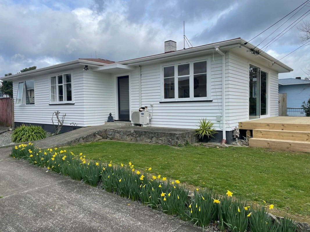 9 Rata Street, Levin, Levin - Carousel 1