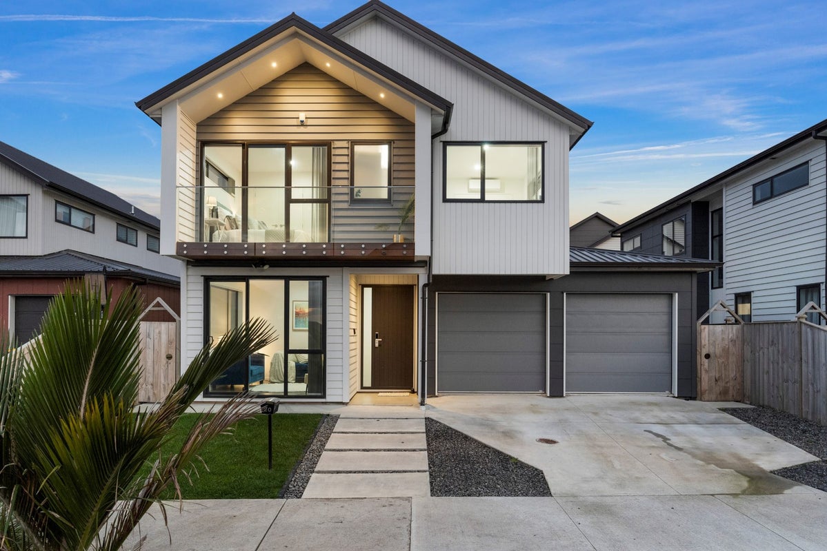 20 Christella Street, Flat Bush, Auckland - Carousel 1