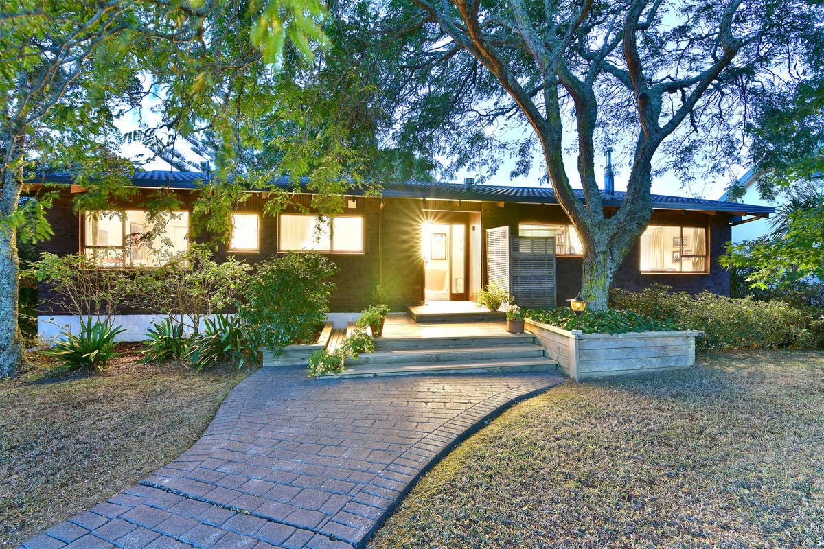 1/4 John Dee Cres, Red Beach, Whangaparaoa - Carousel 2